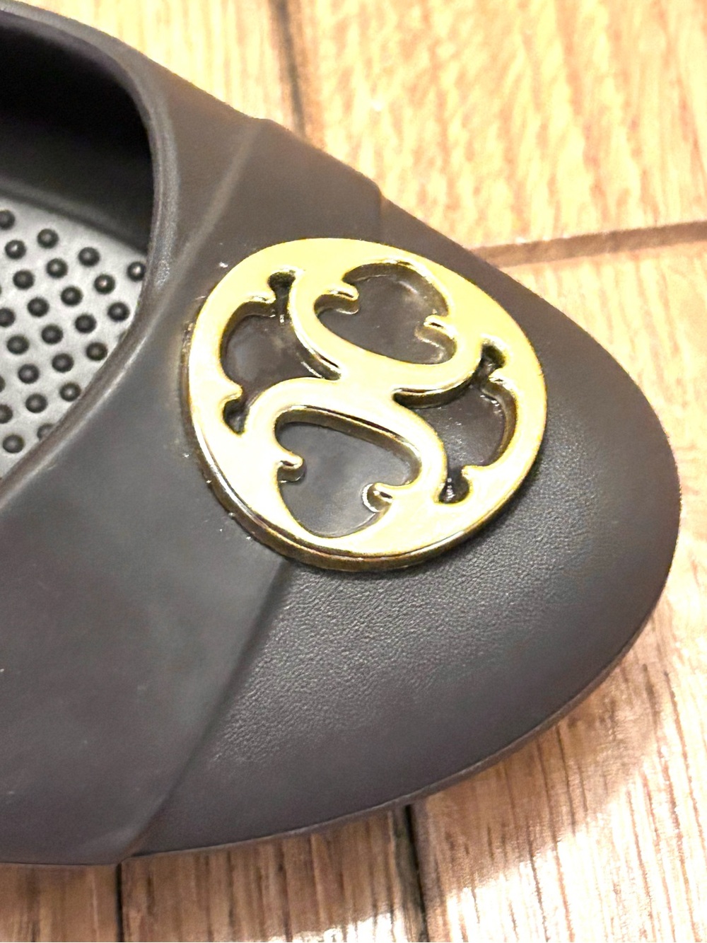 Crocs Gianna Gold Medallion Brown Ballet Flats Slip Ons Comfort Women’s 10 - Picture 6 of 15